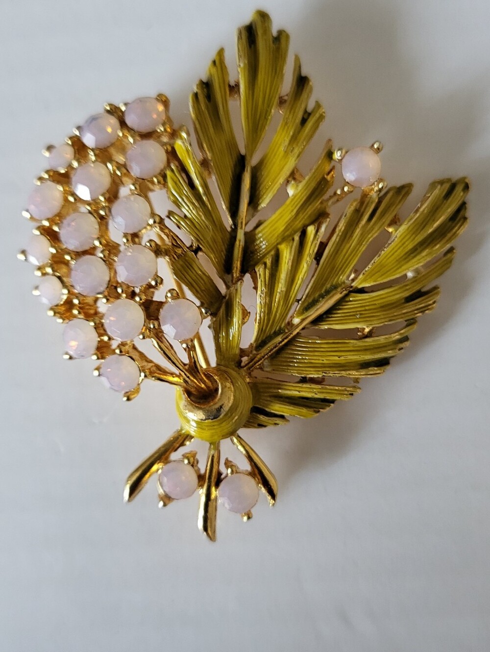 Vintage 60's Pink Rhinestone Wheat Brooch